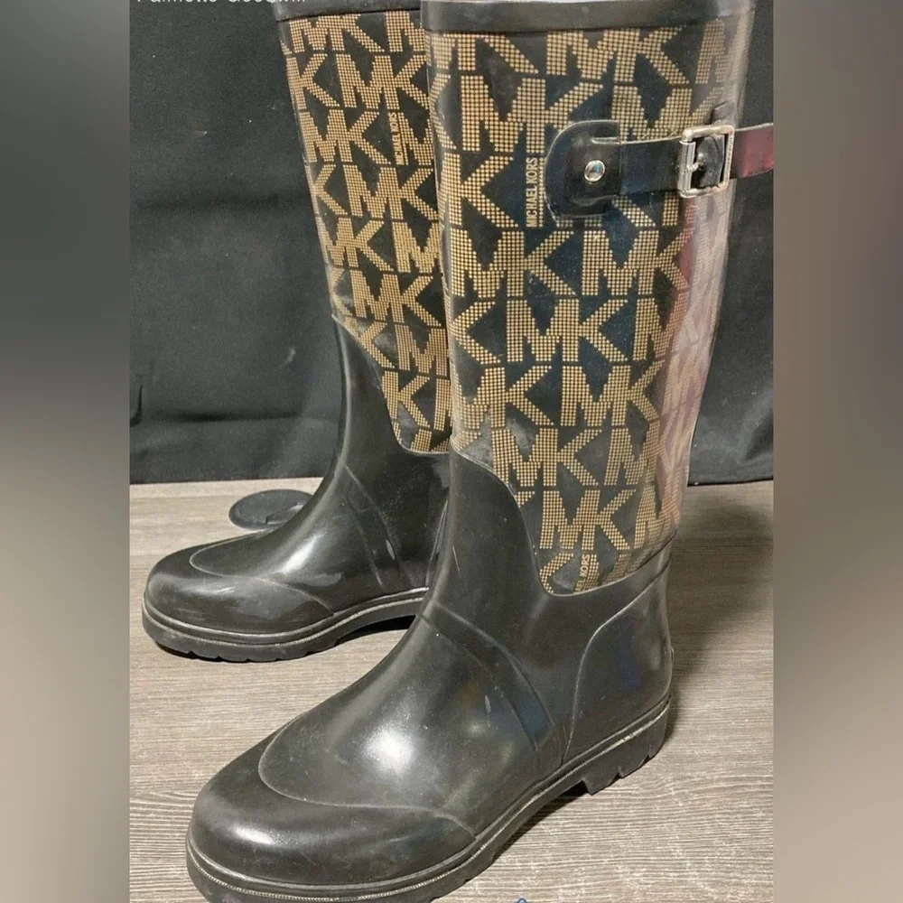 Michael Kors MK Logo Rain Boots Black Brown Monogram Size 8.5 Waterproof